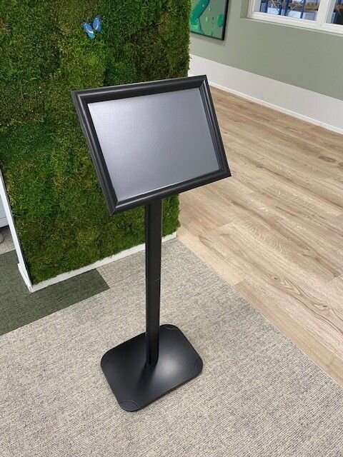 IEASY®Show display stand black