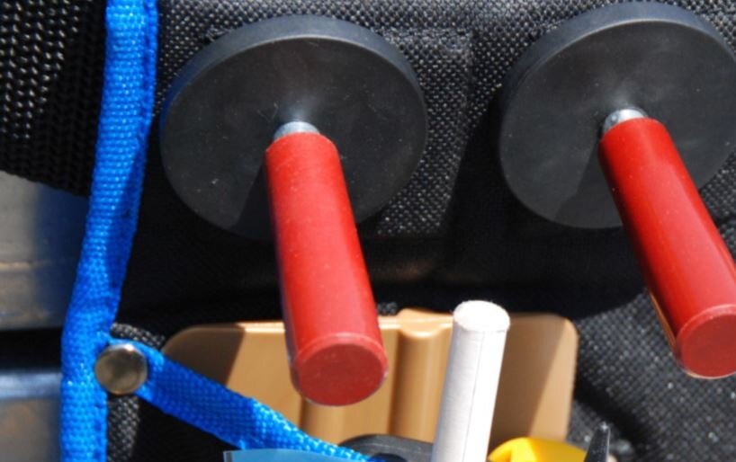 Sac à outils avec 11 poches supplémentaires et pinces sans ceinture